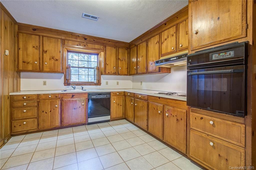 1533 Springlake Road York, SC 29745 - Photo 11 of 23