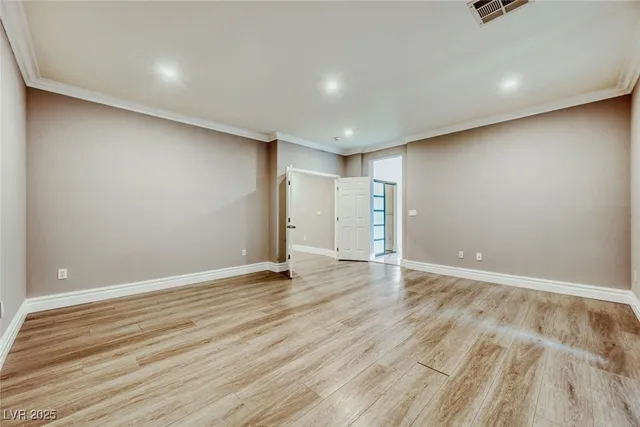 $7,200 | 136 South Buteo Woods Lane, Las Vegas, NV 89144