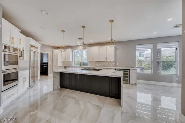 $7,200 | 136 South Buteo Woods Lane, Las Vegas, NV 89144