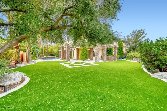 $7,200 | 136 South Buteo Woods Lane, Las Vegas, NV 89144