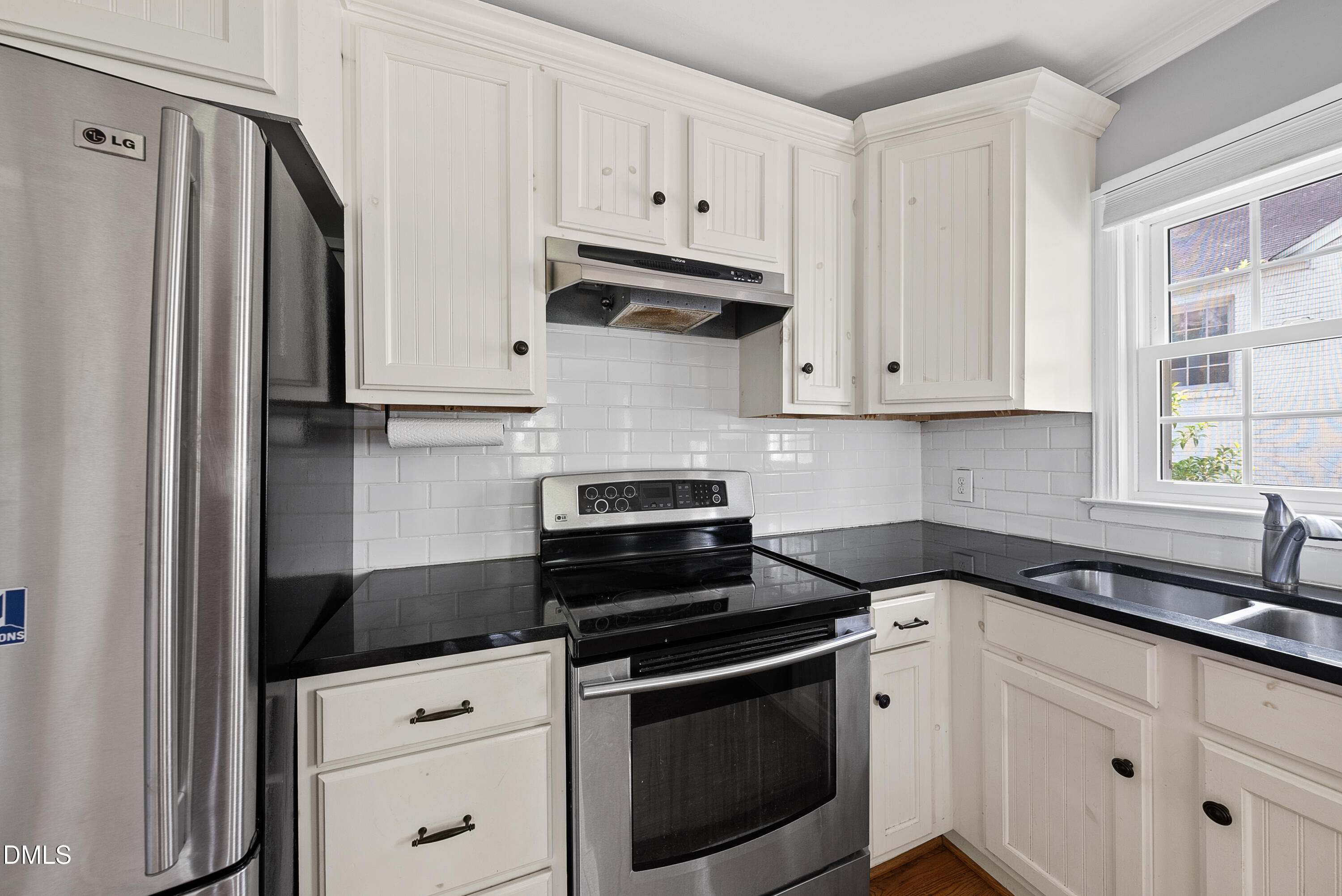 2924 Oberlin Road Raleigh, NC 27608 - Photo 20 of 29 DSC09910