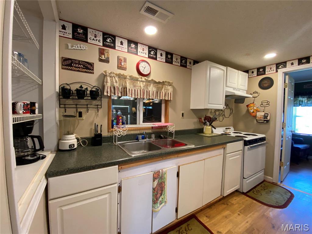 1920 Choctaw Path Hermann, MO 65041 - Photo 9 of 22