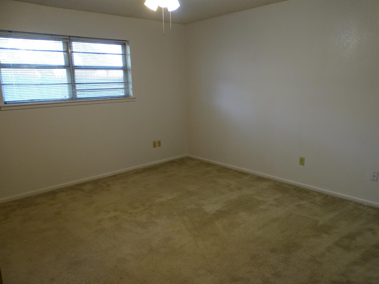 4818 66th Street, Unit B Lubbock, TX 79414 - Photo 14 of 22 Photo 14