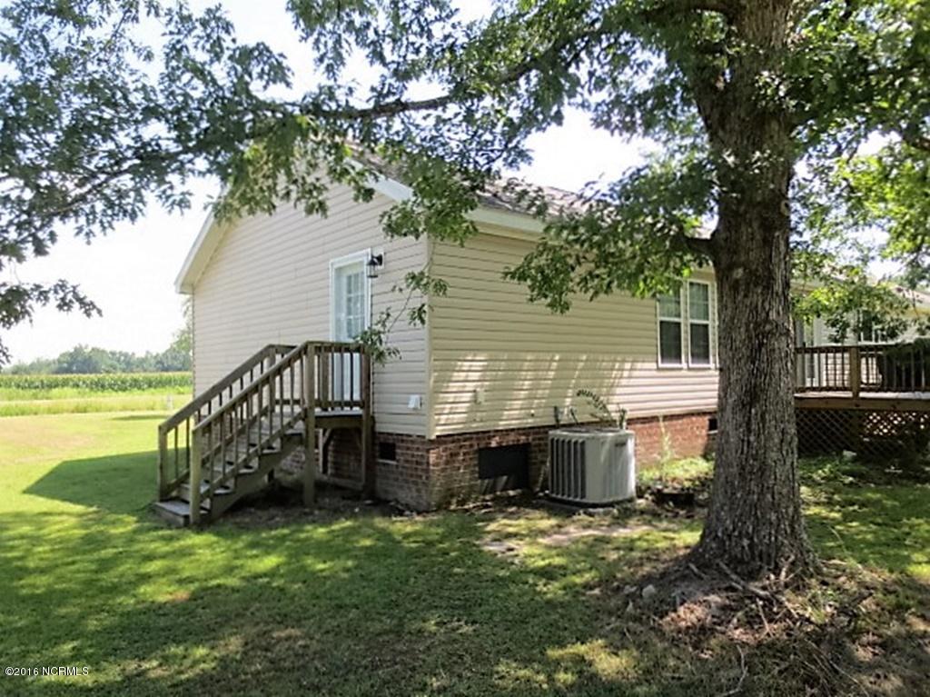 3568 Voa Road Washington, NC 27889 - Photo 3 of 11 003 Side Entrance