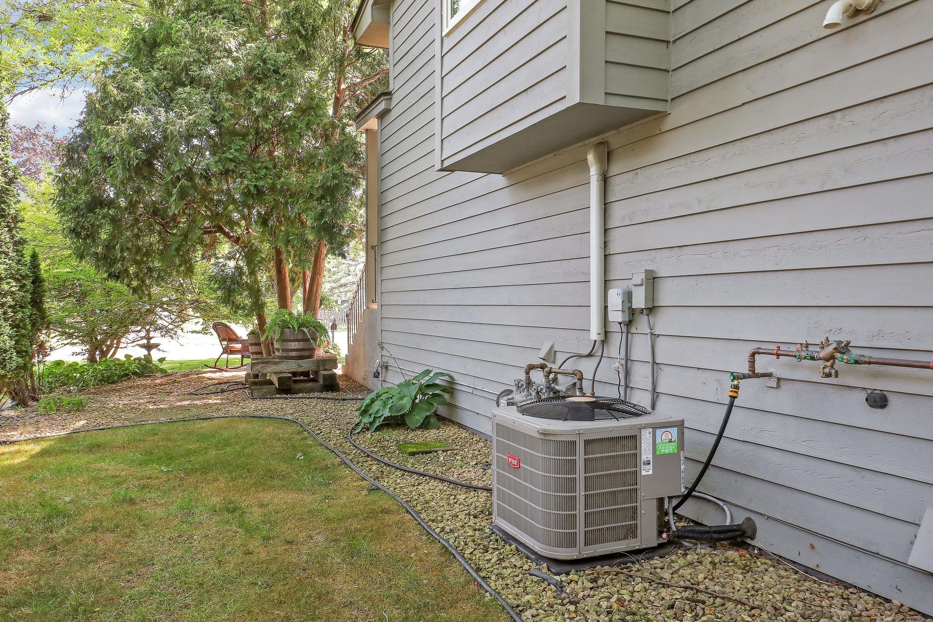 9702 Utica Road Bloomington, MN 55437 - Photo 60 of 72 Gallery Image 60