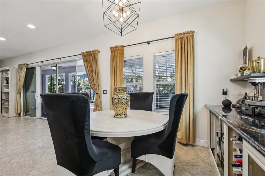 7112 Paradiso Drive Apollo Beach, FL 33572 - Photo 12 of 39