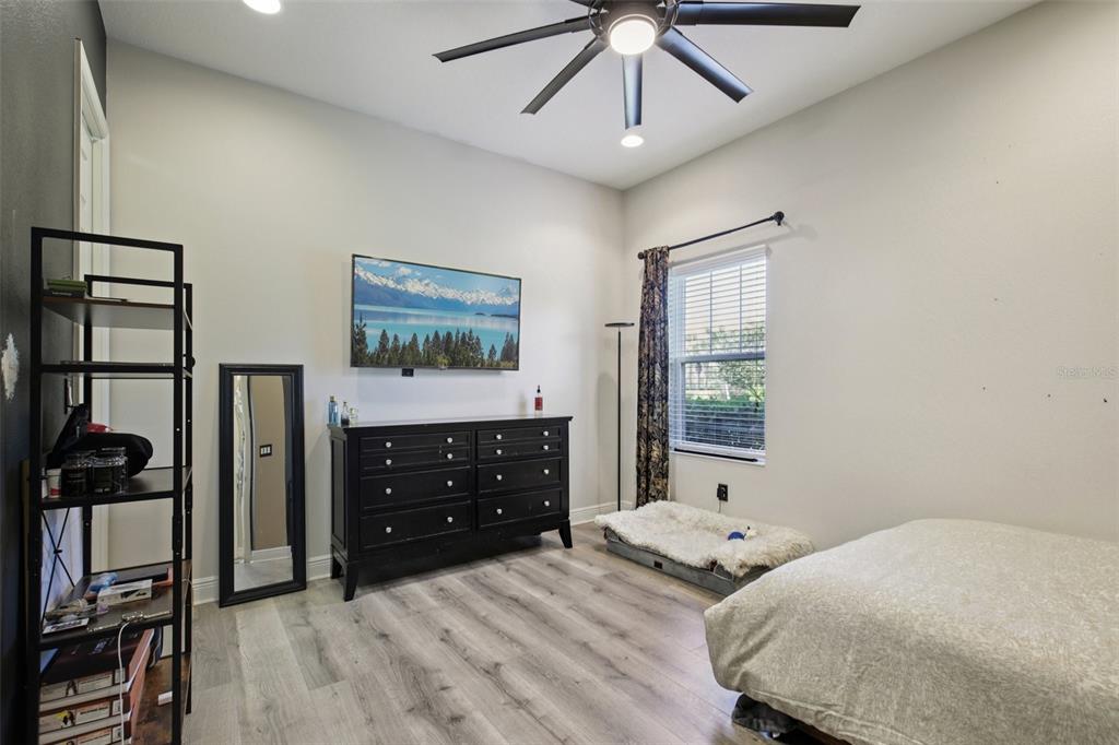 7112 Paradiso Drive Apollo Beach, FL 33572 - Photo 13 of 39