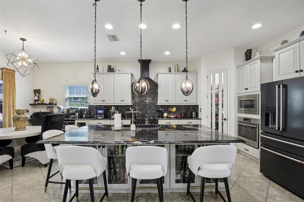 7112 Paradiso Drive Apollo Beach, FL 33572 - Photo 8 of 39