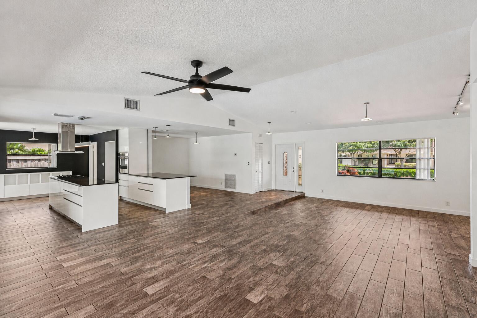 17679 Woodview Terrace Boca Raton, FL 33487 - Photo 13 of 45 fan 4