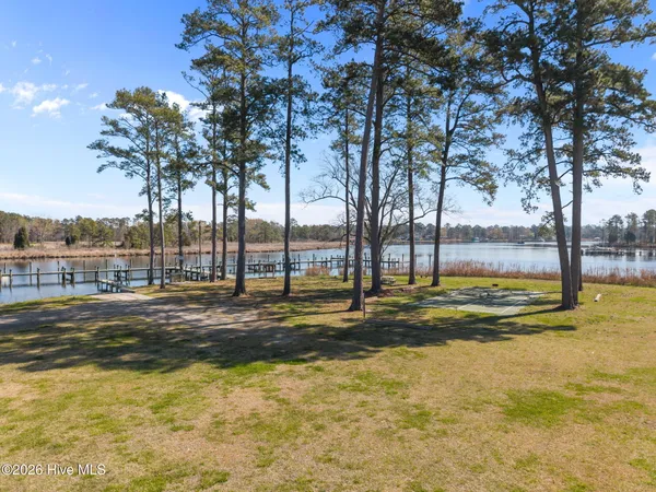 $475,000 | 1052 North Creek Drive, Bath, NC 27808