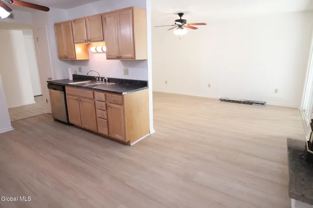 $290,000 | 20 Heartwood Court, Clifton Park, NY 12065