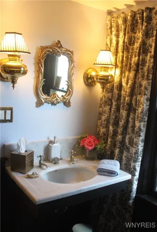 $299,900 | 78 Evans Street, Amherst, NY 14221