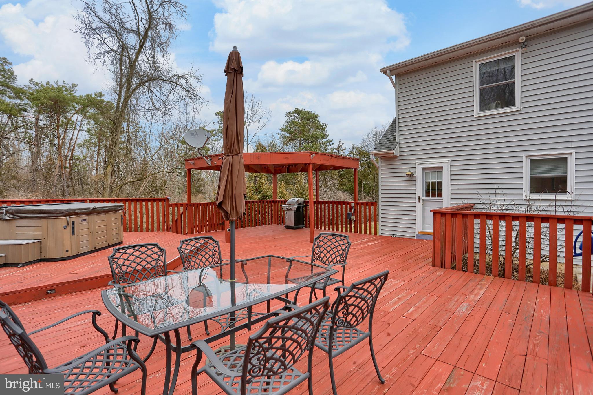 115 Quaker Meeting Road Wellsville, PA 17365 - Photo 4 of 40 Gallery Image 4