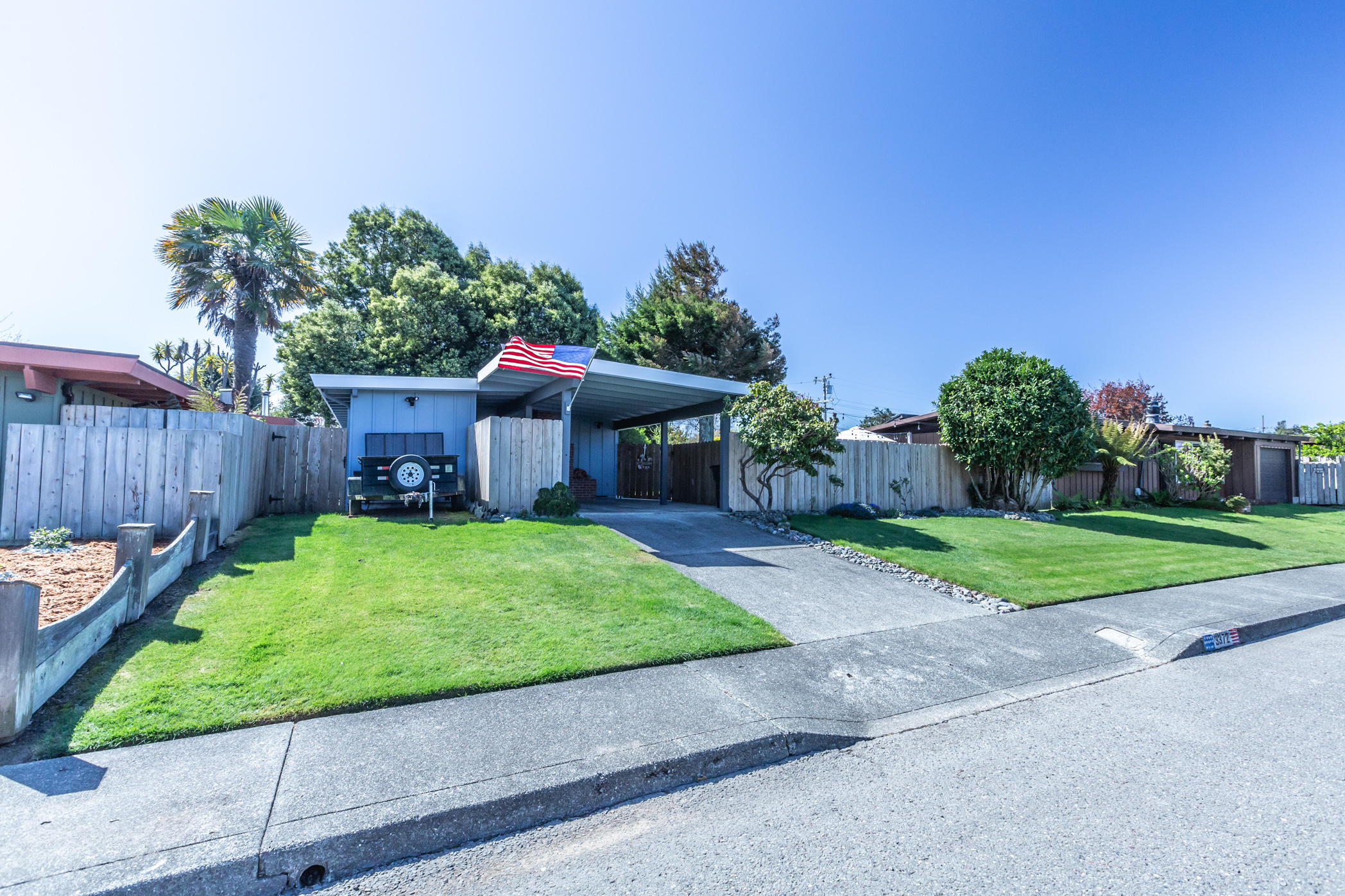 3372 Edgewood Road Myrtletown, CA 95501 - Photo 2 of 44 a front view of a house with garden