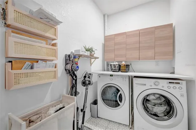 $624,000 | 5390 Matthew Court, Sarasota, FL 34231