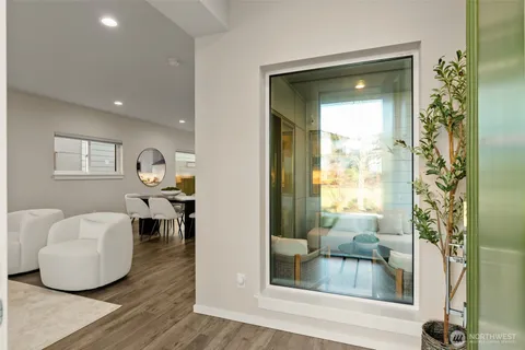 $680,000 | 33475 Three Lakes Lane, Black Diamond, WA 98010