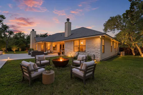 $1,375,000 | 105 Laurelwood Drive North, Austin, TX 78733