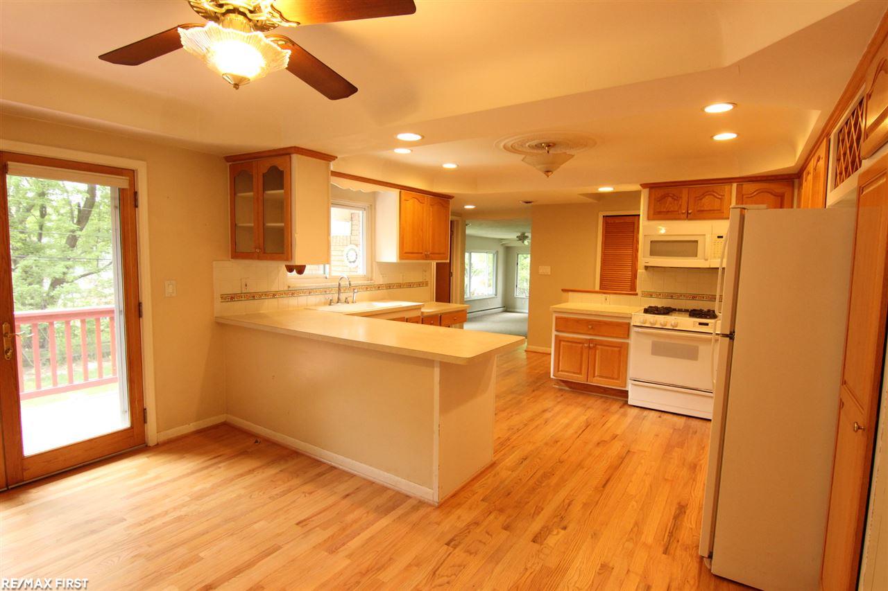 671 Wilwood Road Rochester Hills, MI 48309 - Photo 20 of 38