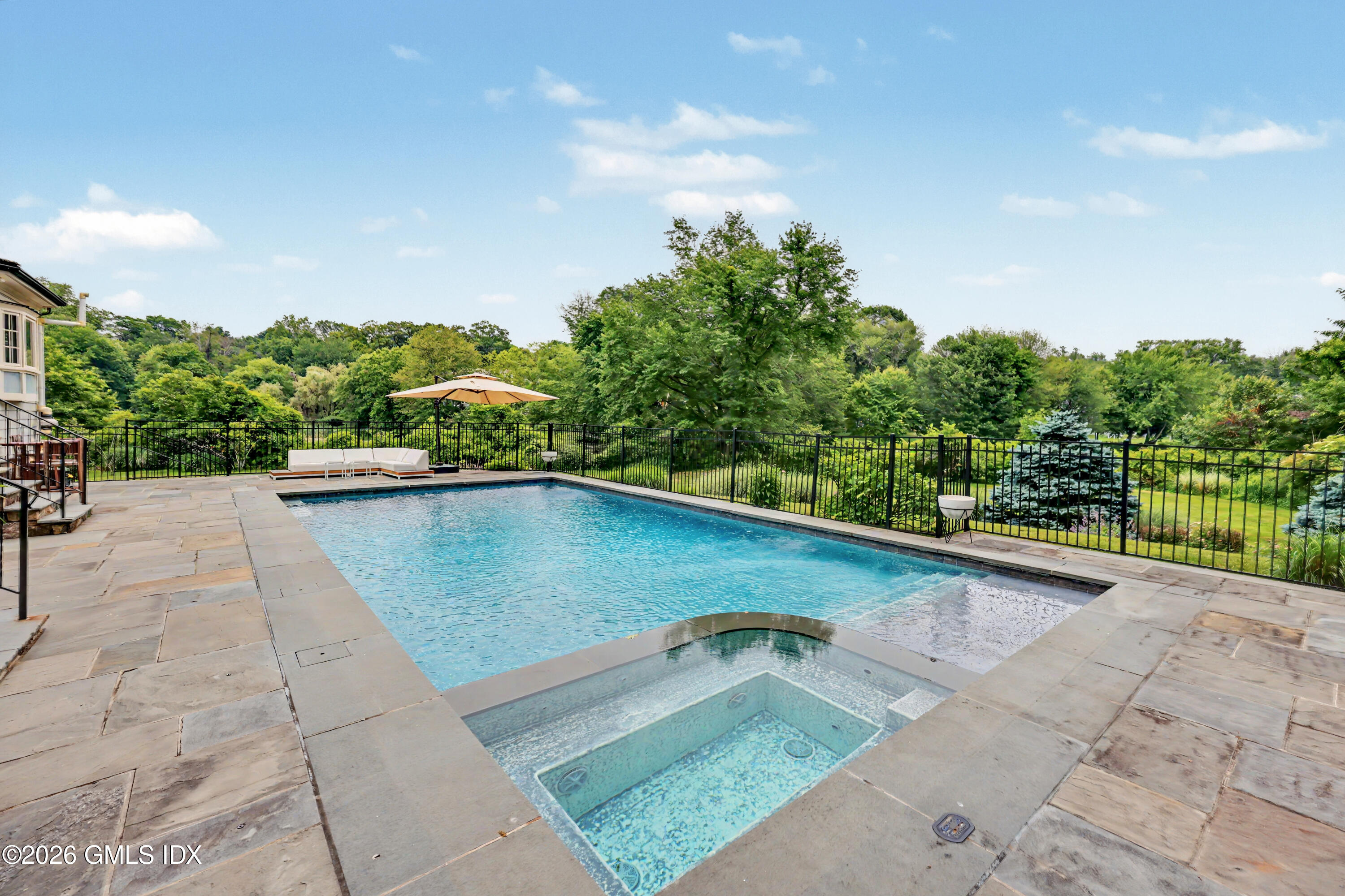 25 Beechcroft Road Greenwich, CT 06830 - Photo 16 of 22 Pool