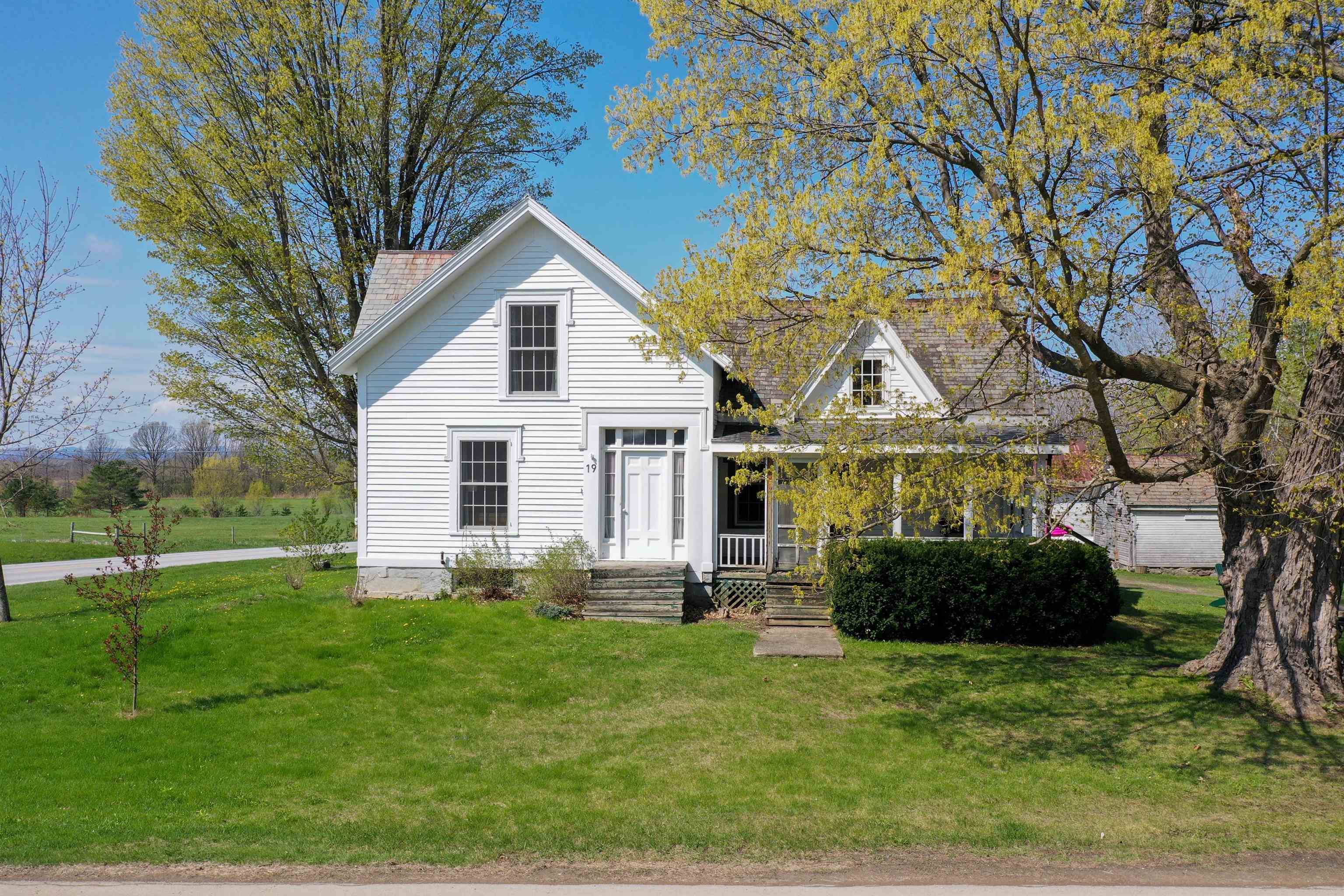 19 North Bingham Street Cornwall, VT 05753 - Photo 3 of 30