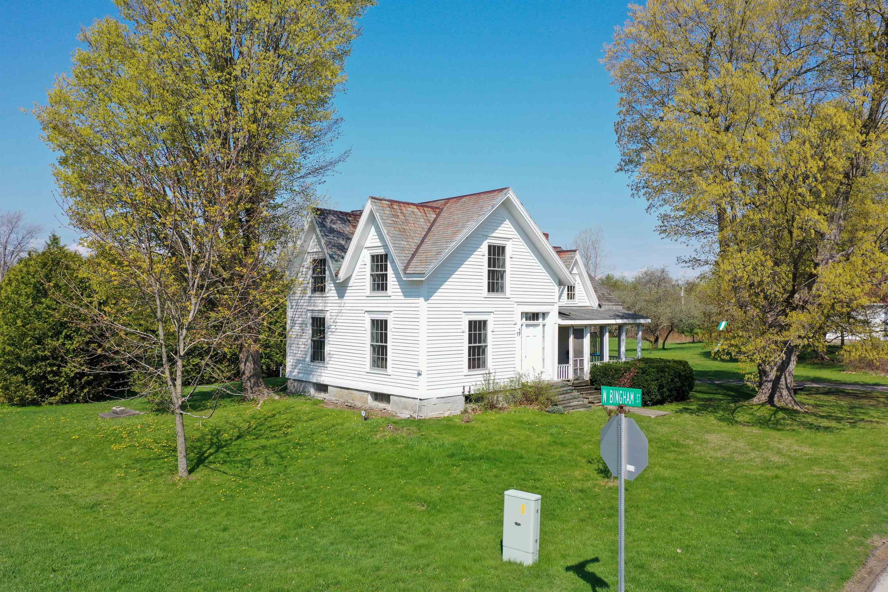 19 North Bingham Street Cornwall, VT 05753 - Photo 4 of 30