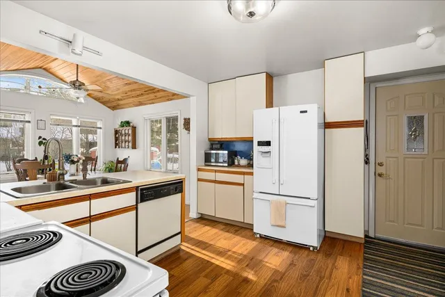 $200,000 | 236 Wyandotte Road, Hoyt Lakes, MN 55750