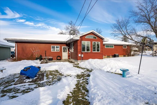 $200,000 | 236 Wyandotte Road, Hoyt Lakes, MN 55750