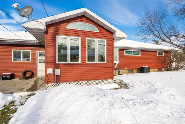 $200,000 | 236 Wyandotte Road, Hoyt Lakes, MN 55750