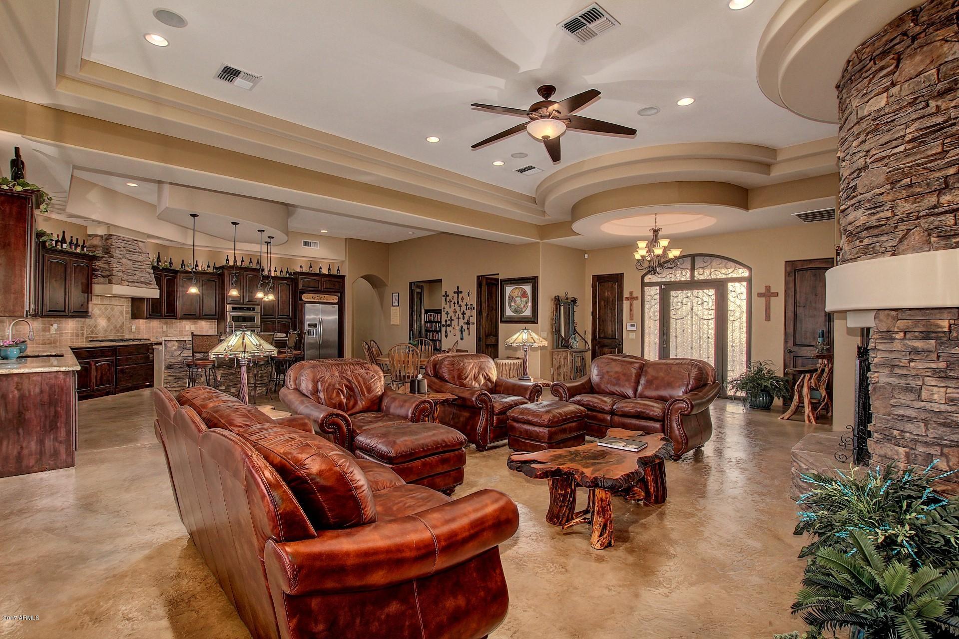 1455 North Tomahawk Road Apache Junction, AZ 85119 - Photo 2 of 51 18232b52891e2fe4139a769934ef0389
