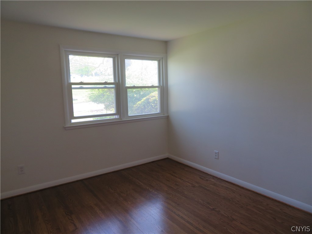 22 Forest Road New Hartford, NY 13501 - Photo 12 of 16