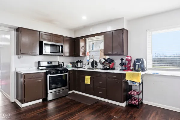 $600,000 | 6039 Kentucky Avenue, Indianapolis, IN 46221