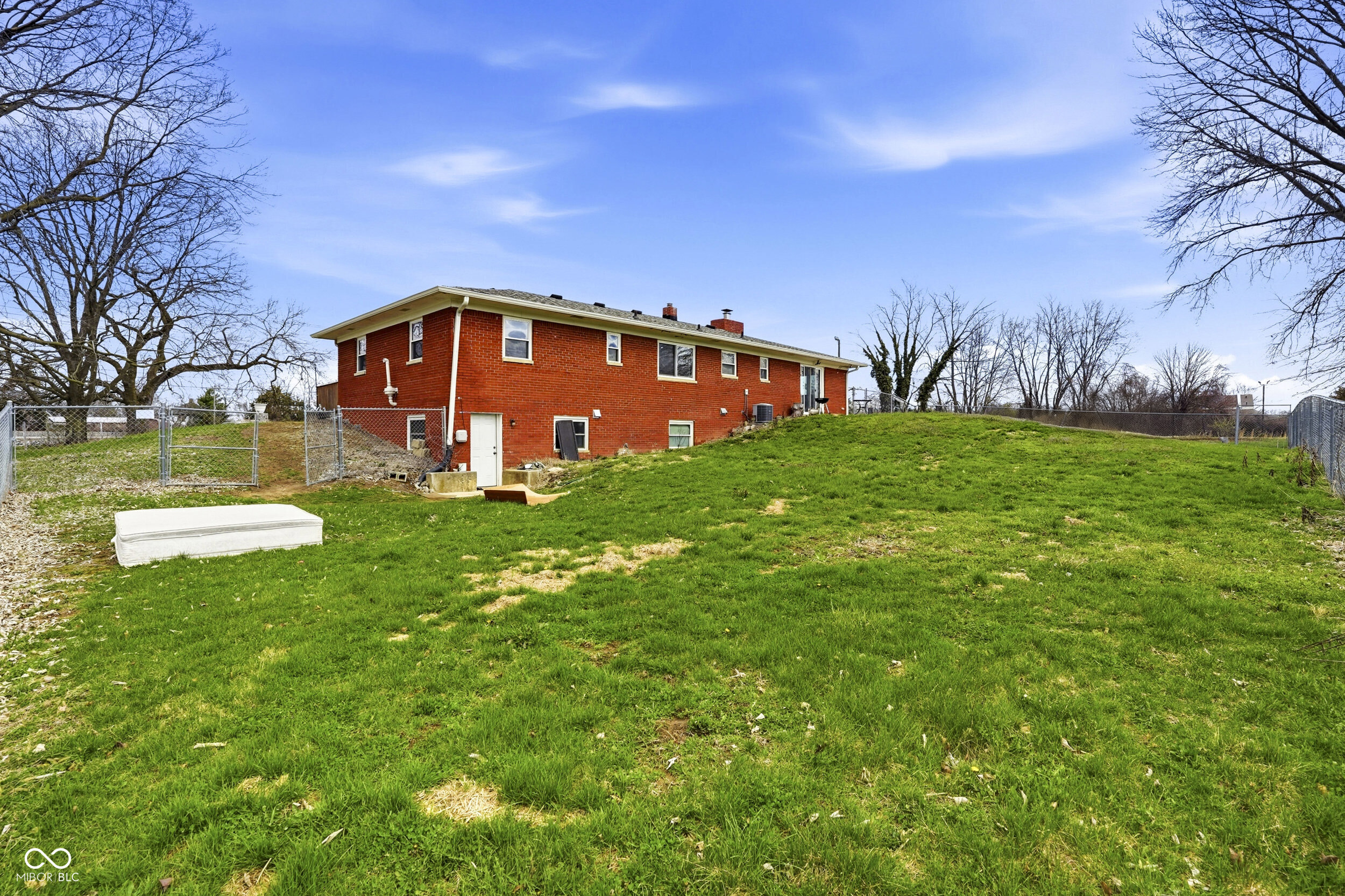 6039 Kentucky Avenue Indianapolis, IN 46221 - Photo 31 of 35
