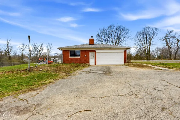 $600,000 | 6039 Kentucky Avenue, Indianapolis, IN 46221