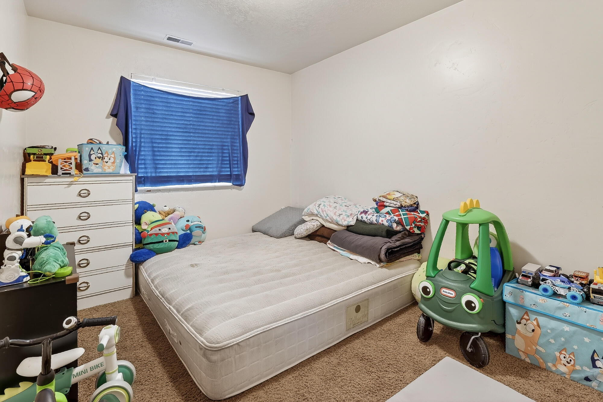 577-593 East Nichols Canyon Road, Unit 577579 & 591593 RV GARAGE Cedar City, UT 84721 - Photo 92 of 102 Bedroom 3