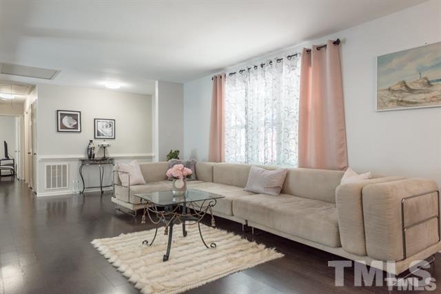 1437 Princess Anne Road Raleigh, NC 27607 - Photo 7 of 8