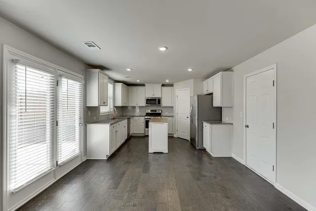 $2,600 | 6029 Fair Winds Cove, Flowery Branch, GA 30542