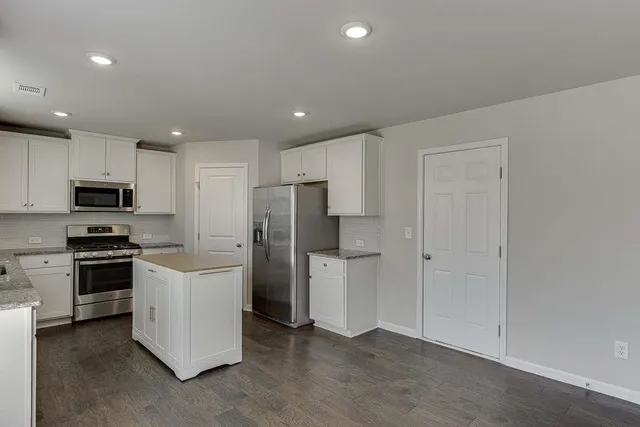 $2,600 | 6029 Fair Winds Cove, Flowery Branch, GA 30542