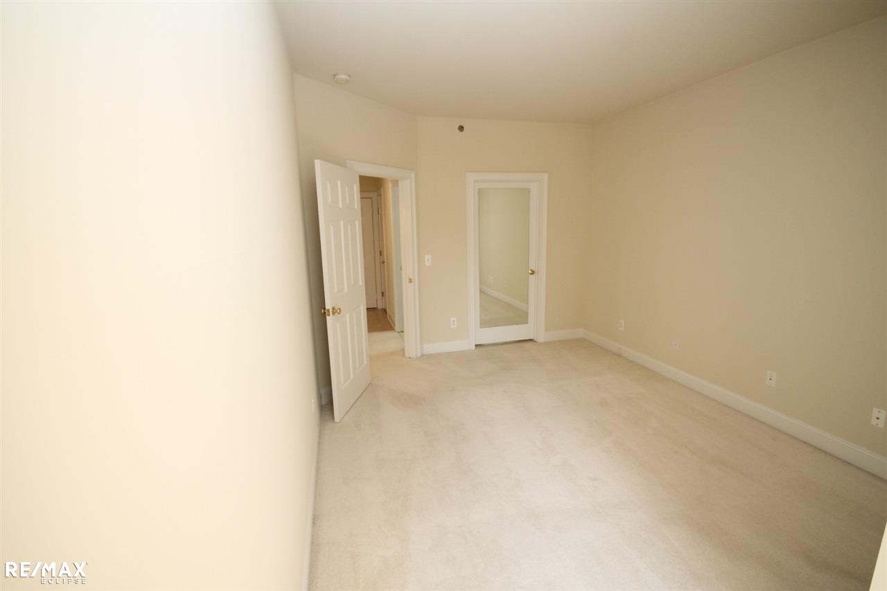 39148 Hayes Road Clinton Township, MI 48038 - Photo 21 of 32