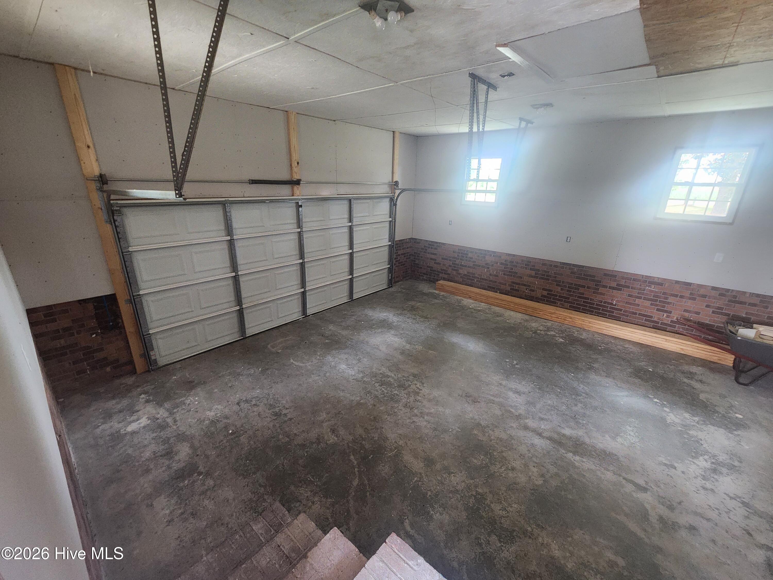 4338 Grifton Hugo Road Grifton, NC 28530 - Photo 38 of 55 Garage