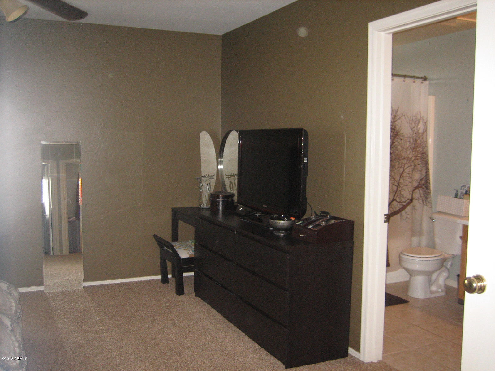 9561 West Hatcher Road Peoria, AZ 85345 - Photo 17 of 28 Master bedroom-3