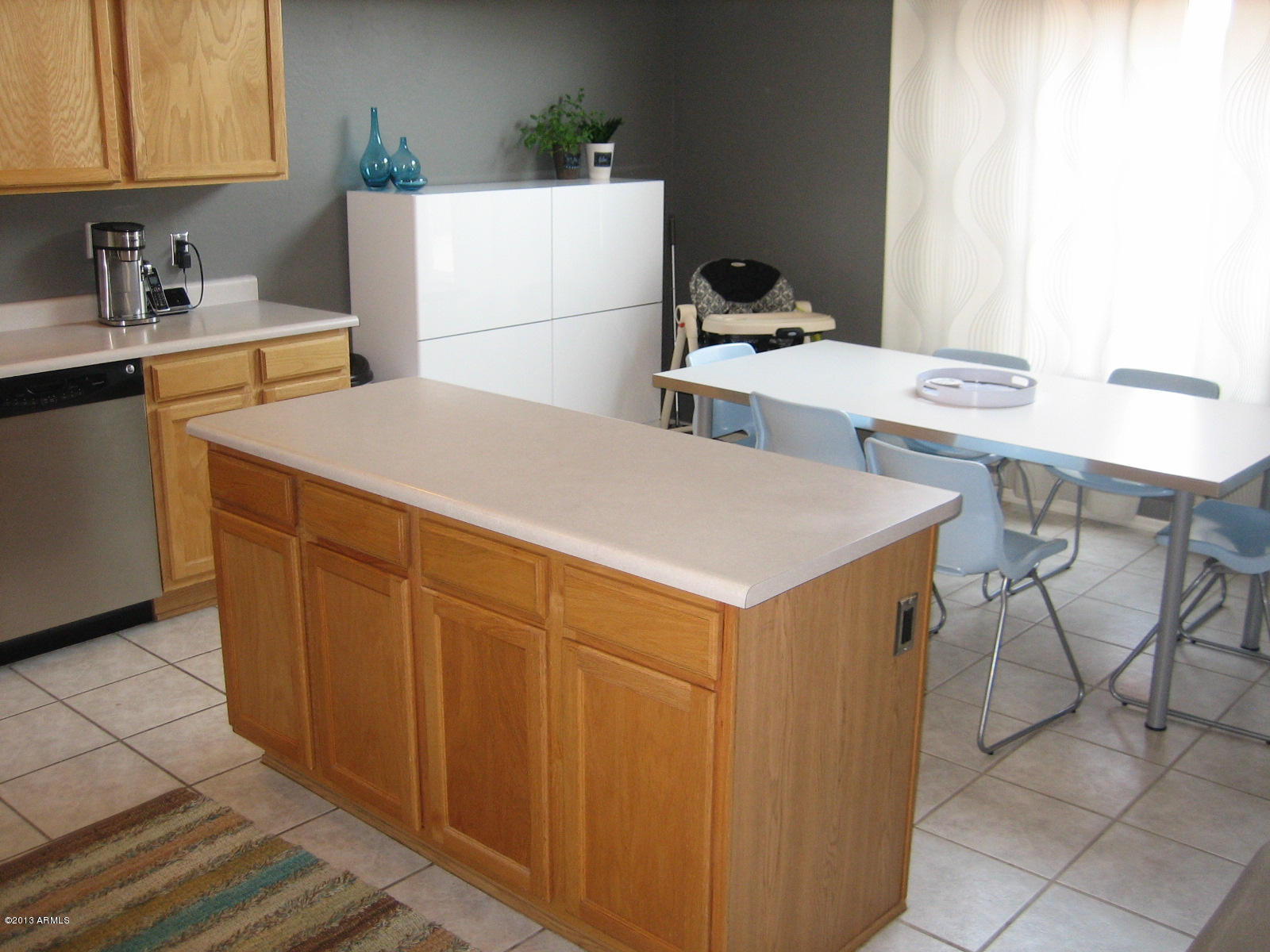 9561 West Hatcher Road Peoria, AZ 85345 - Photo 6 of 28 Kitchen-3