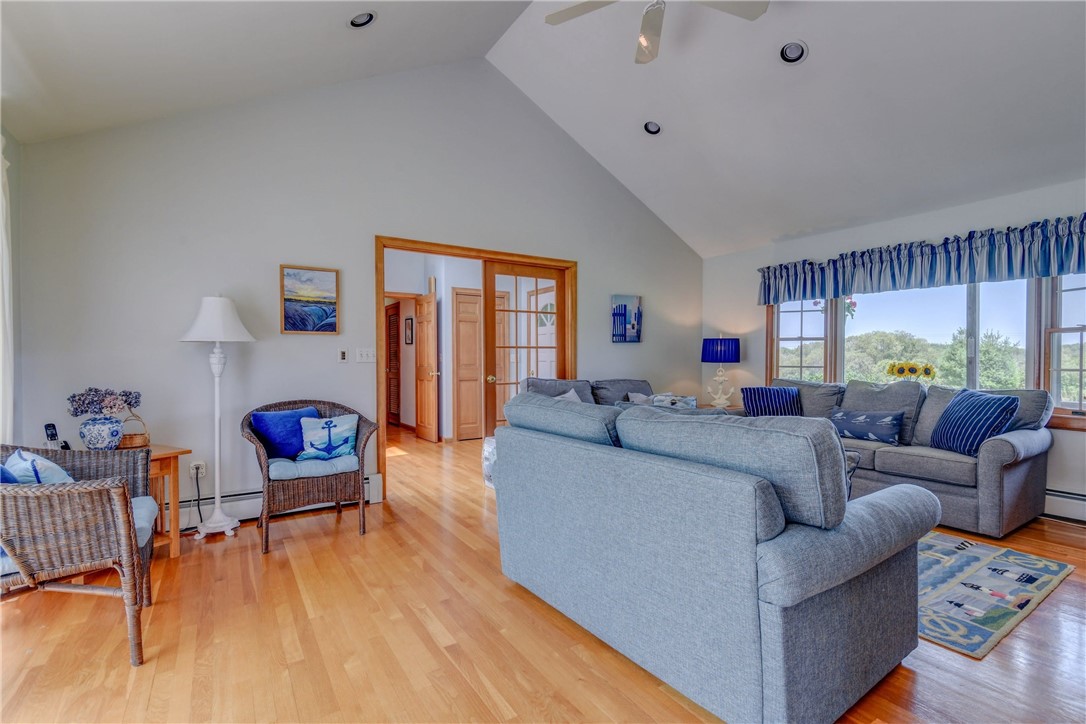 31 Maple Avenue Little Compton, RI 02837 - Photo 8 of 32 Gallery Image 8