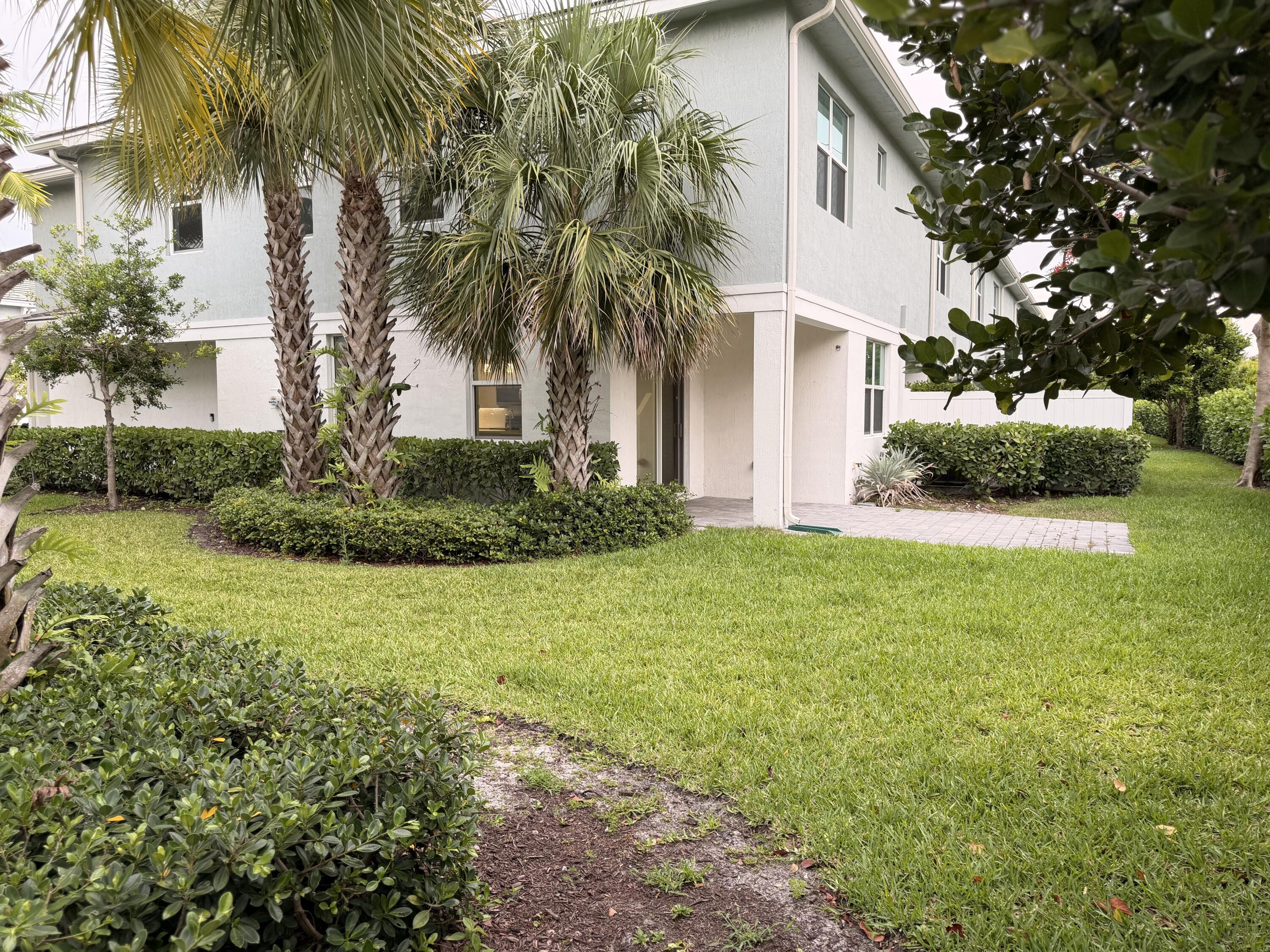 562 Parsons Way Deerfield Beach, FL 33442 - Photo 5 of 26 IMG_2772