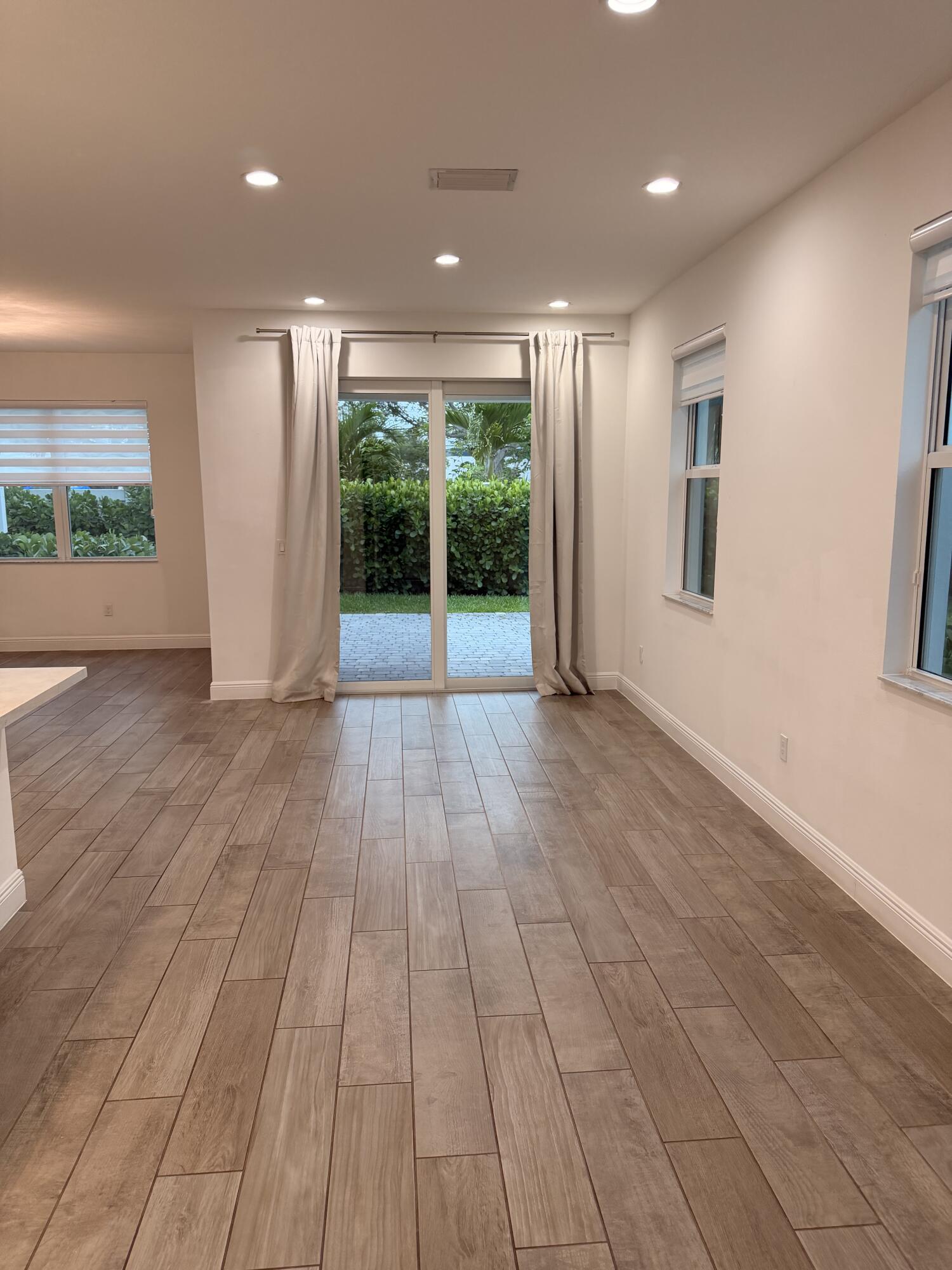 562 Parsons Way Deerfield Beach, FL 33442 - Photo 9 of 26 IMG_2783