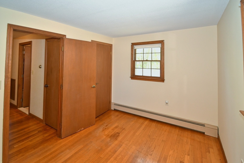 4 Applecrest Road Andover, MA 01810 - Photo 13 of 32