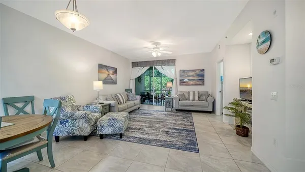 $2,350 | 8375 Glen Rose Way, Unit 211, Sarasota, FL 34238