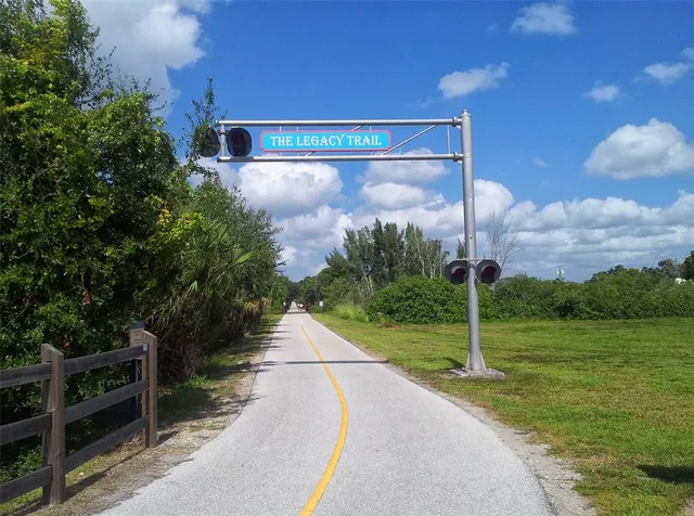 $3,800 | 8375 Glen Rose Way, Unit 211, Sarasota, FL 34238