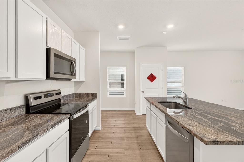 5147 Southwest 47th Lane Gainesville, FL 32608 - Photo 14 of 45 Gallery Image 14