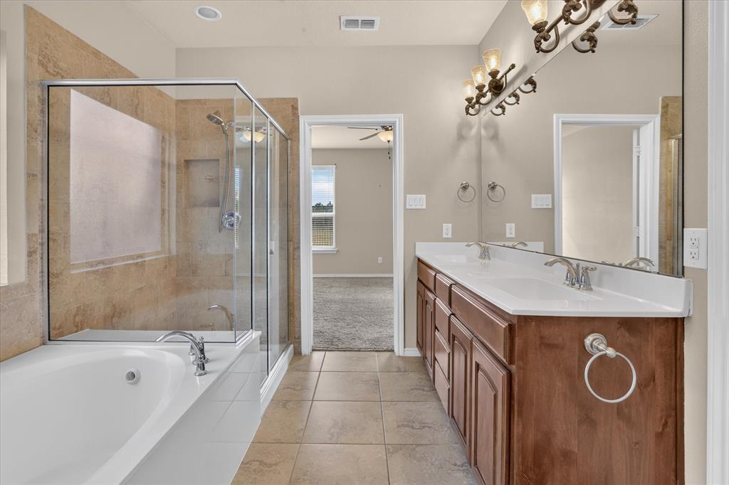 1004 Katherine Road Weatherford, TX 76087 - Photo 34 of 38 Gallery Image 34