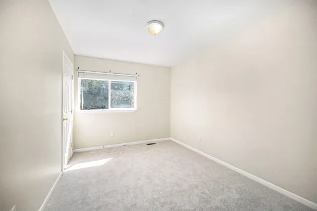 $319,900 | 252 Glenwood Circle, Manchester, MI 48158